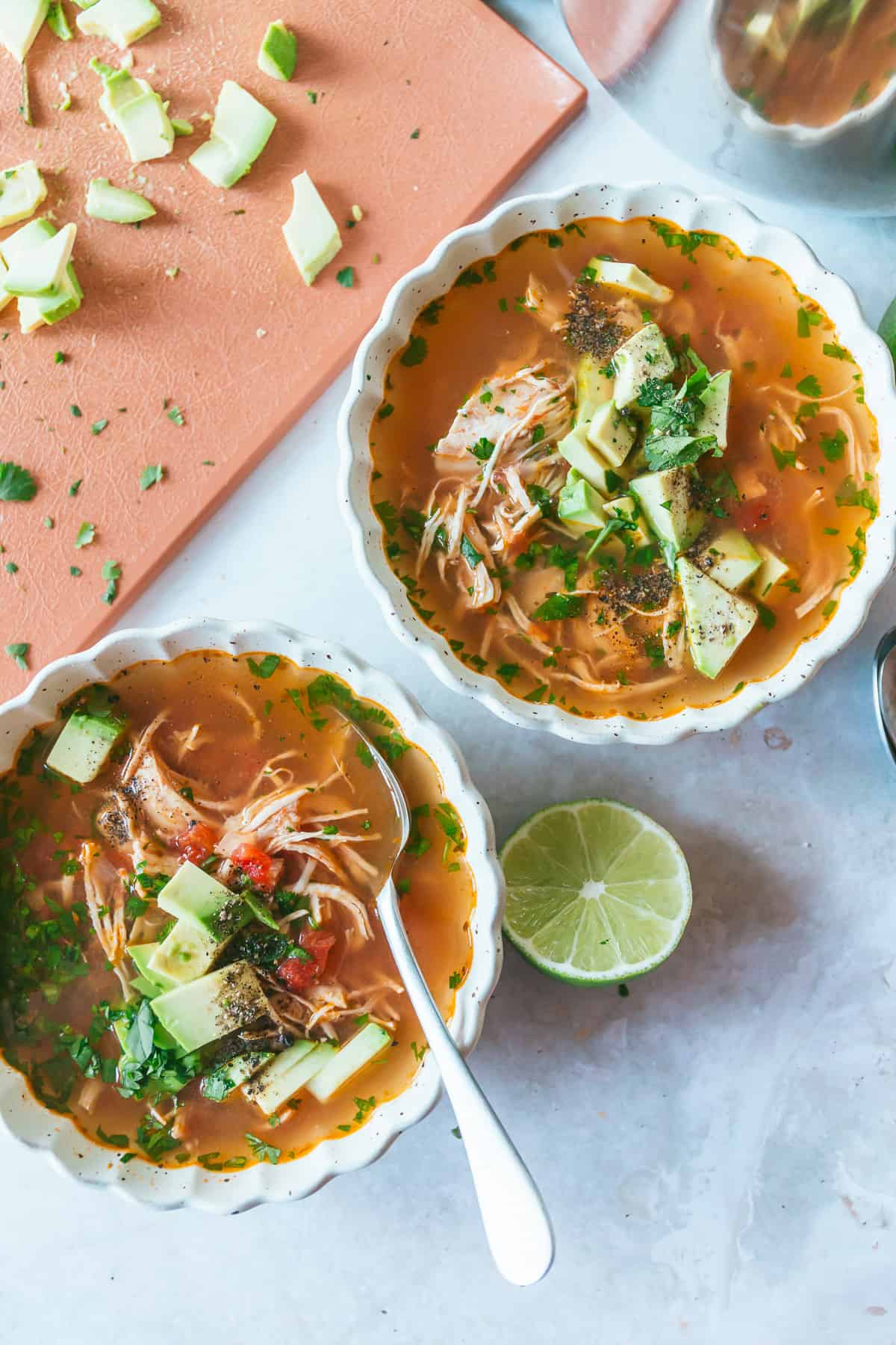 crockpot chicken, avocado, and lime soup