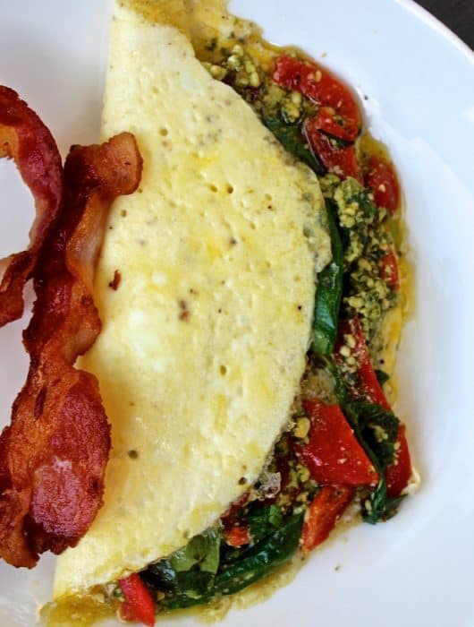 Roasted Red Pepper and Pesto Omelet