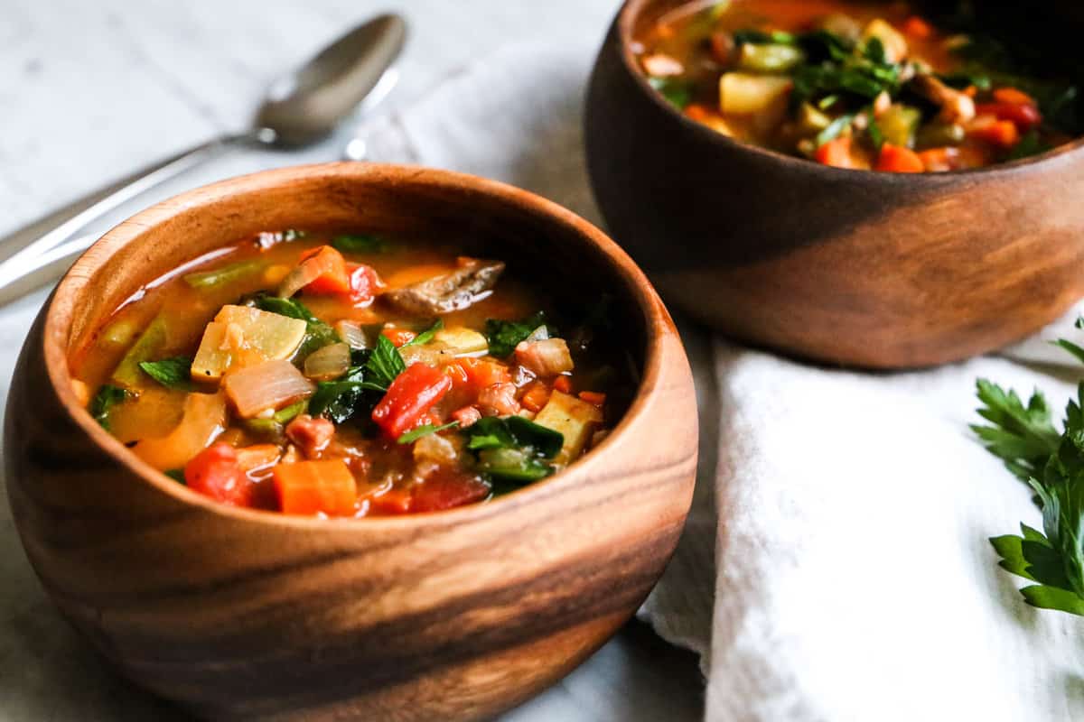whole30 minestrone soup