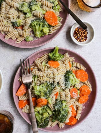 Aunt Leigh’s Broccoli and Carrot Pasta