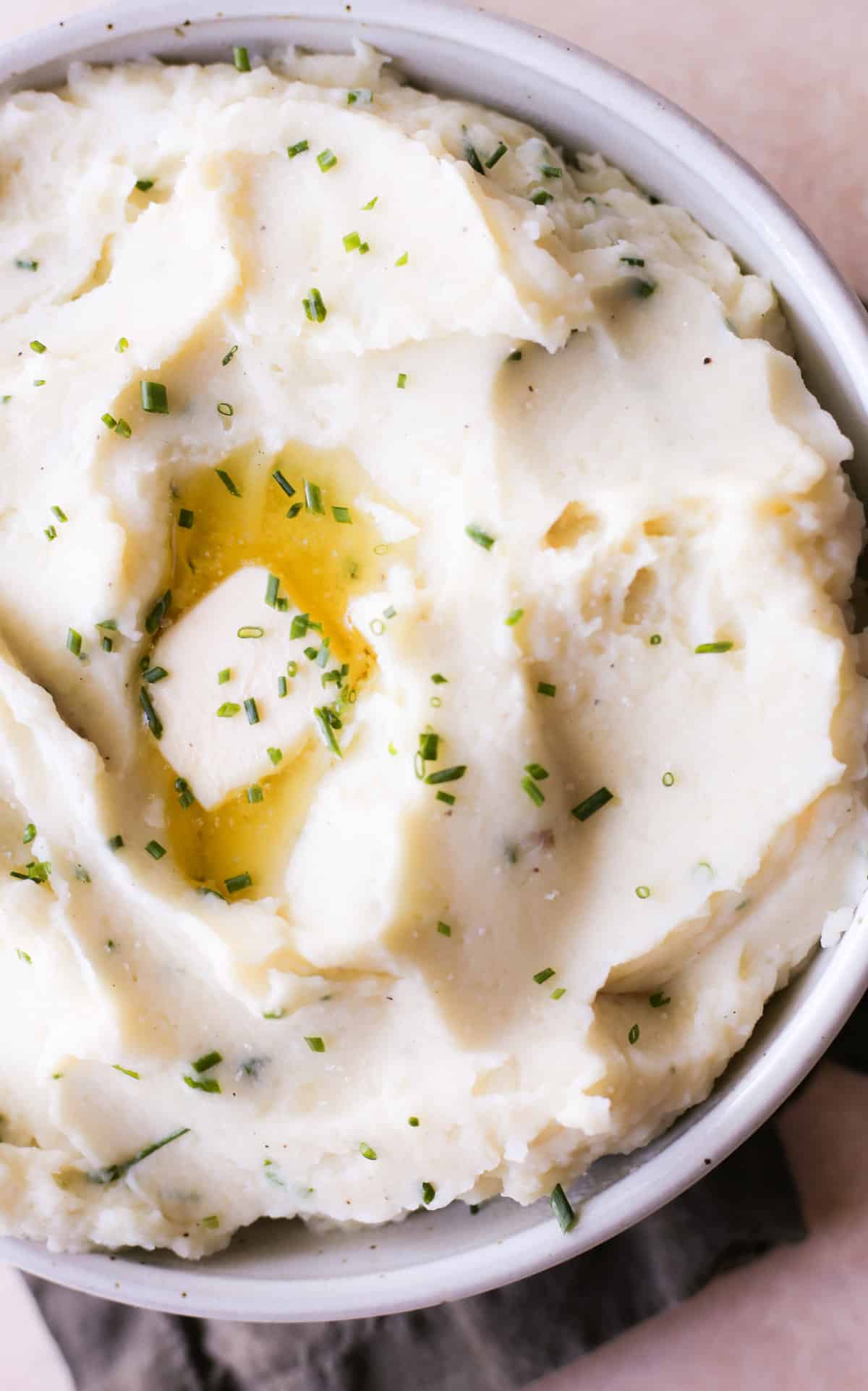 Roasted Garlic Whipped Potatoes