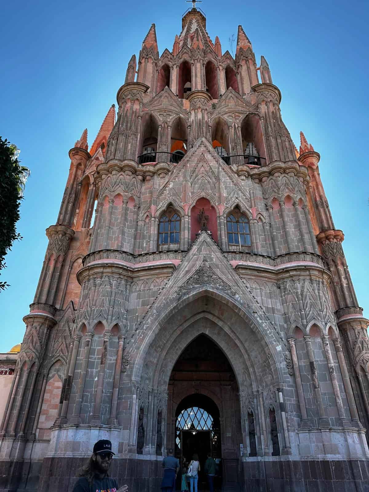 San Miguel de Allende Travel Guide