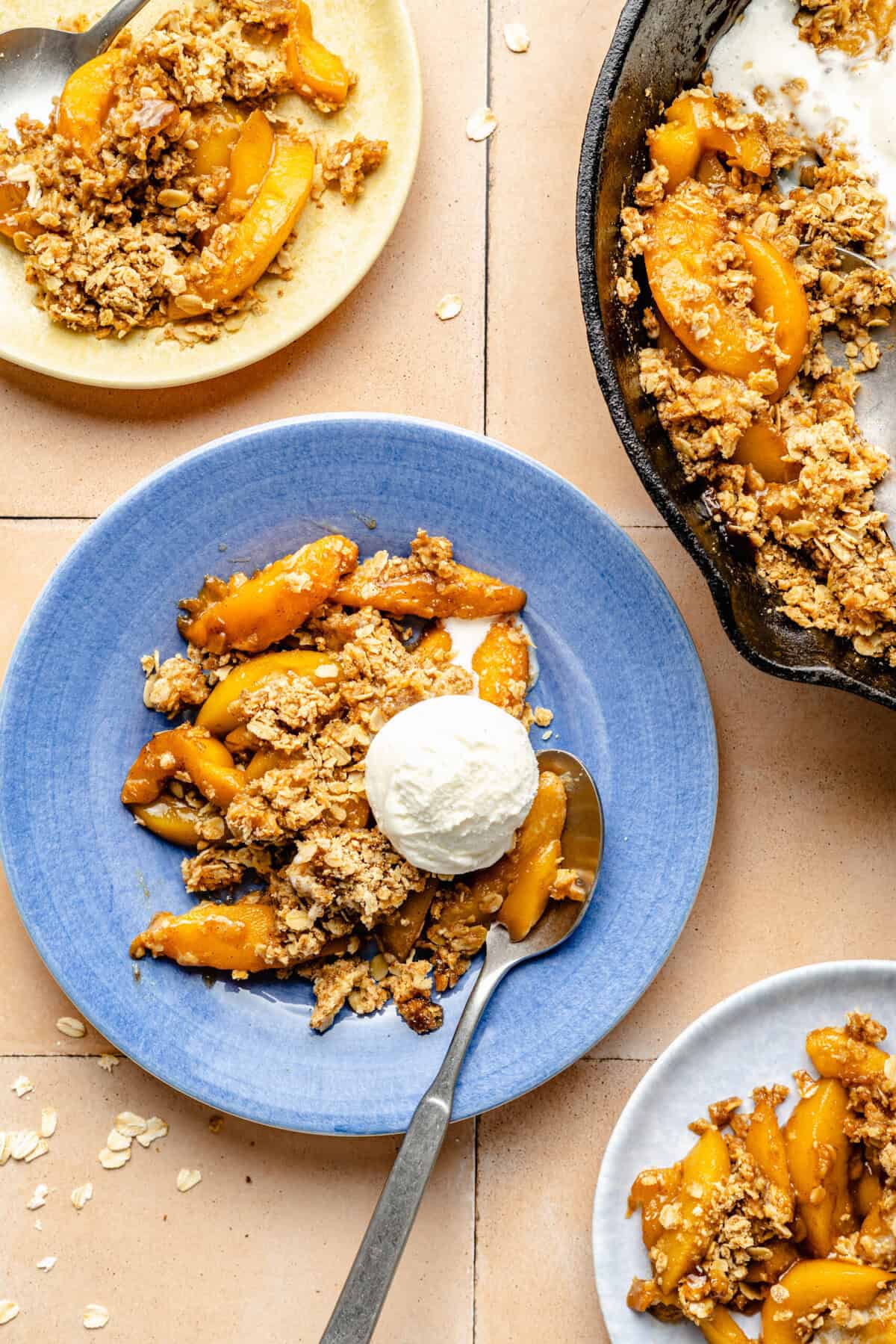 Simple Skillet Peach Crumble